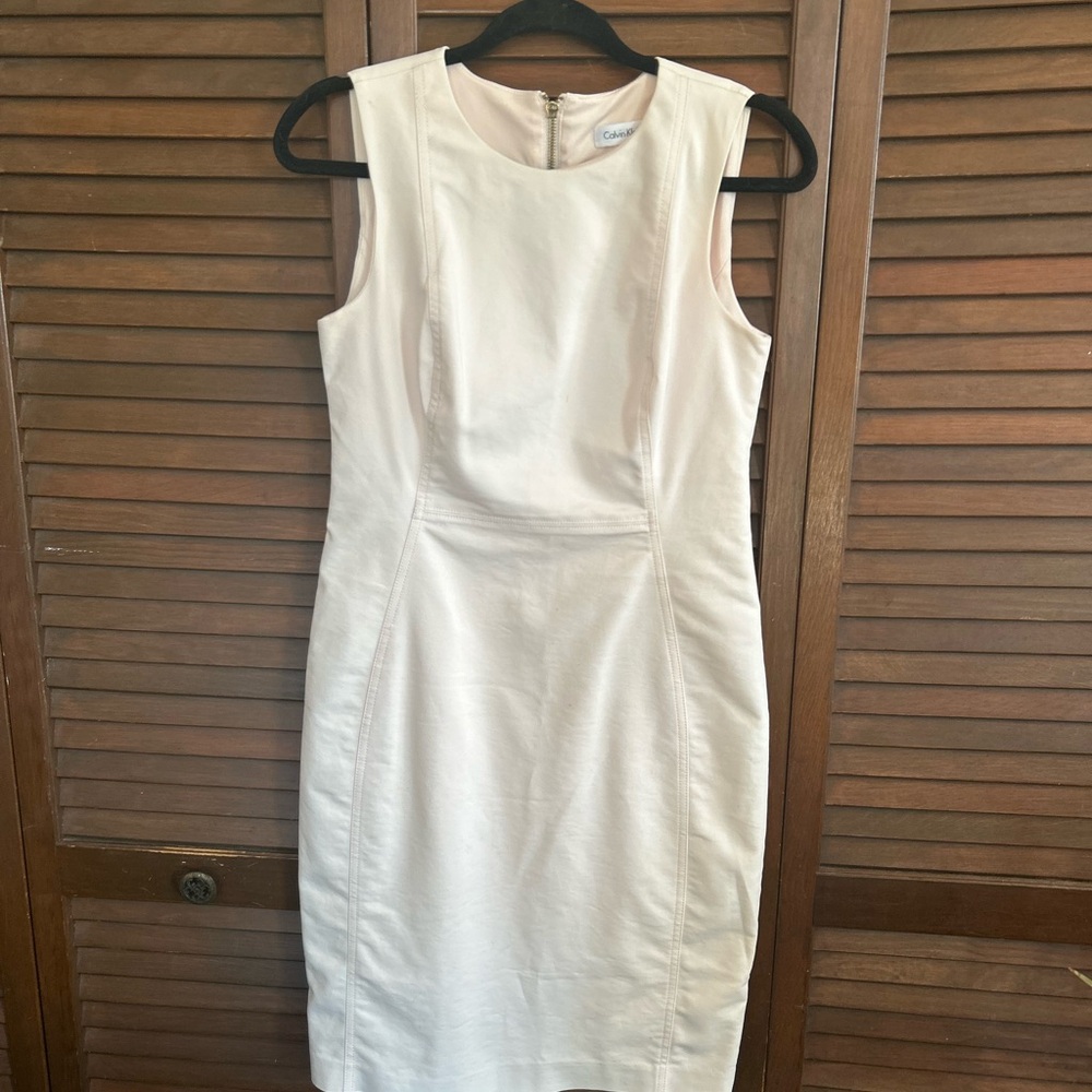 Classic Light Pink Sleeveless Dress